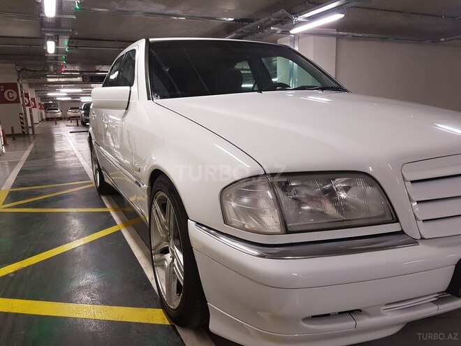 Mercedes C 200 1998, 330,000 km - 2.0 л - Bakı