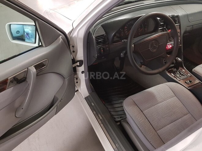 Mercedes C 200 1998, 330,000 km - 2.0 л - Bakı