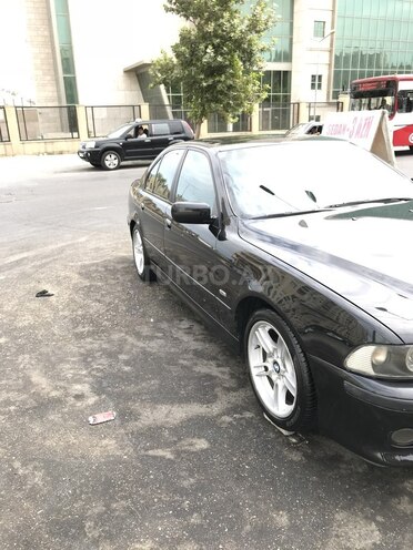 BMW 525 2002, 211,093 km - 2.5 l - Bakı
