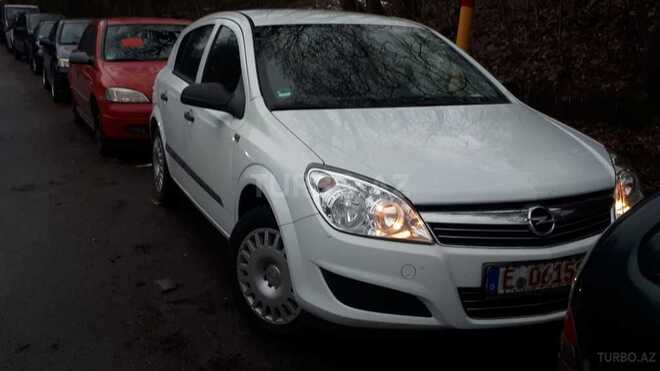 Opel Astra 2009, 123,000 km - 1.5 l - Bakı