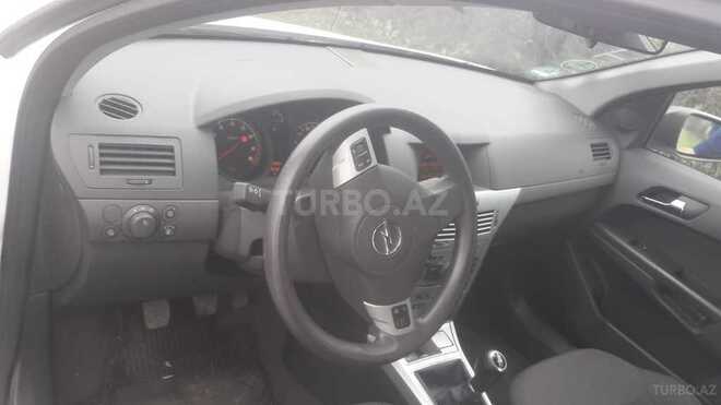 Opel Astra 2009, 123,000 km - 1.5 l - Bakı