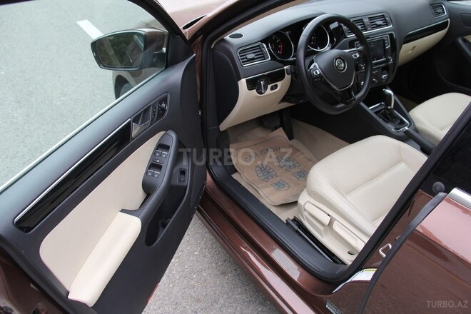 Volkswagen Jetta 2016, 39,000 km - 1.8 l - Bakı