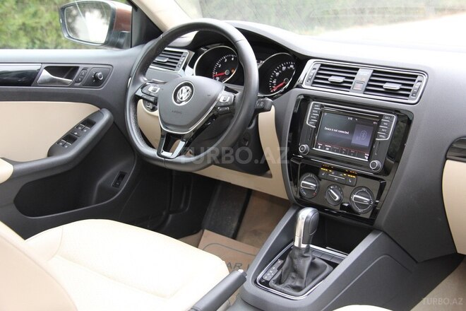 Volkswagen Jetta 2016, 39,000 km - 1.8 l - Bakı