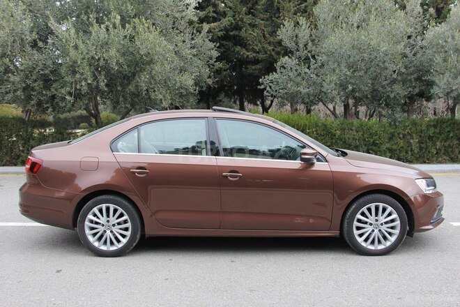 Volkswagen Jetta 2016, 39,000 km - 1.8 l - Bakı