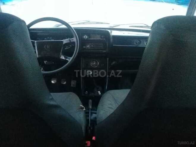 LADA (VAZ) 2107 2002, 198,600 km - 1.6 l - Salyan