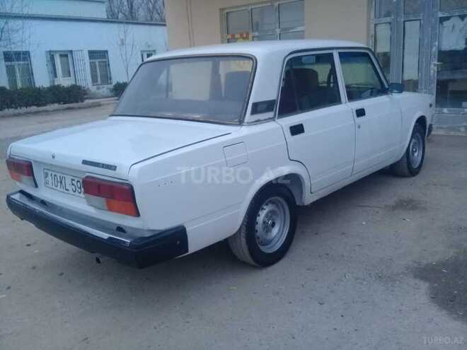 LADA (VAZ) 2107 2002, 198,600 km - 1.6 l - Salyan