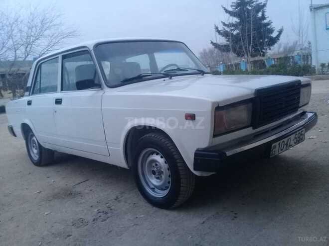 LADA (VAZ) 2107 2002, 198,600 km - 1.6 l - Salyan