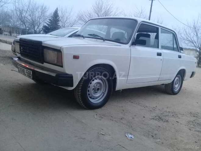 LADA (VAZ) 2107 2002, 198,600 km - 1.6 l - Salyan