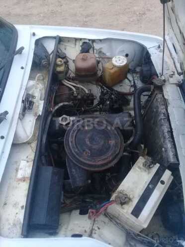 LADA (VAZ) 2107 2002, 198,600 km - 1.6 l - Salyan