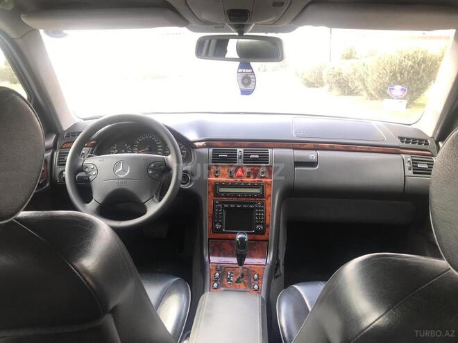 Mercedes E 240 2001, 240,000 km - 2.6 l - Bakı