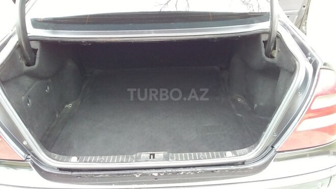 Mercedes E 220 2004, 373,600 km - 2.2 l - Ağcabədi
