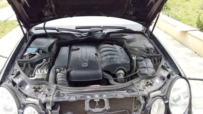 Mercedes E 220 2004, 373,600 km - 2.2 l - Ağcabədi