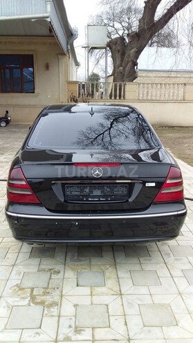 Mercedes E 220 2004, 373,600 km - 2.2 l - Ağcabədi