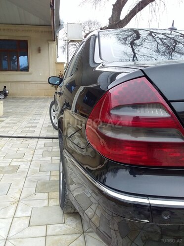 Mercedes E 220 2004, 373,600 km - 2.2 l - Ağcabədi