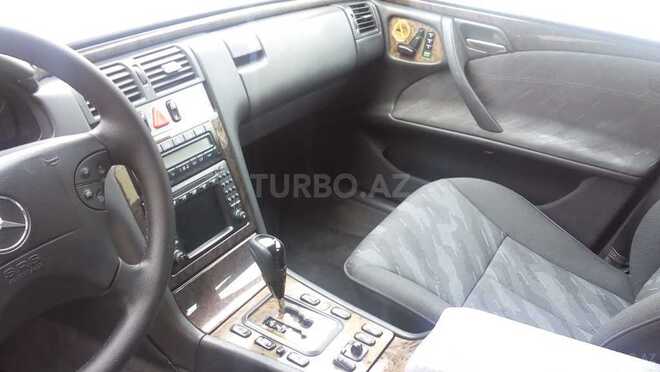 Mercedes E 240 2001, 205,000 km - 2.4 l - Bakı