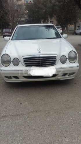 Mercedes E 240 2001, 205,000 km - 2.4 l - Bakı