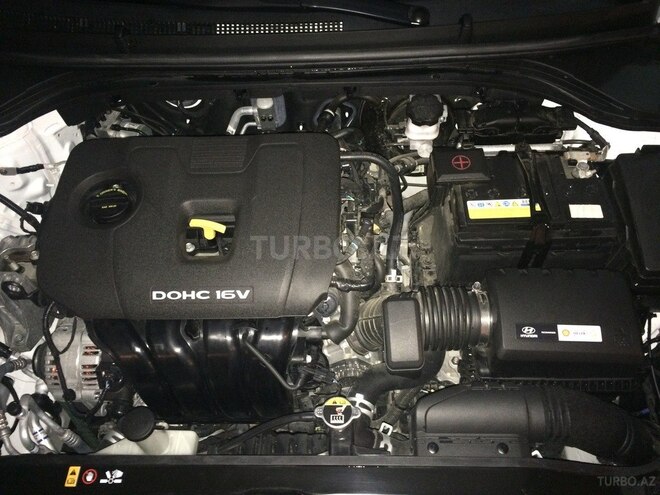 Hyundai Elantra 2016, 8,000 km - 2.0 l - Bakı