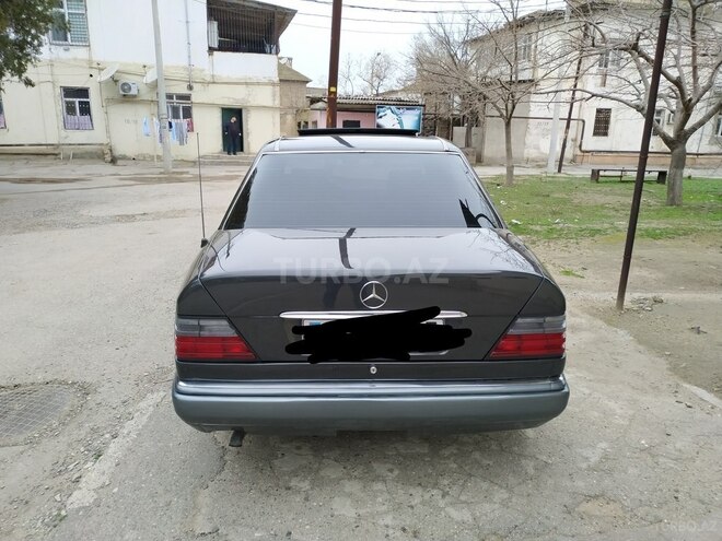 Mercedes E 200 1994, 280,000 km - 2.0 l - Sumqayıt