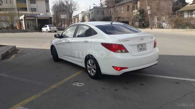 Hyundai Accent 2014, 100,500 km - 1.6 л - Bakı