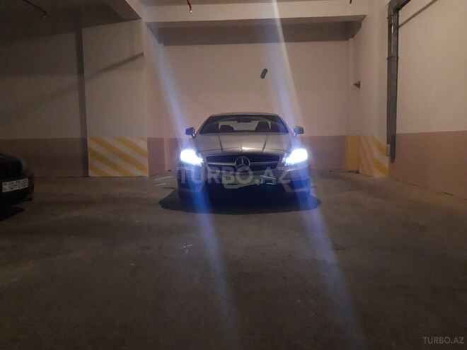 Mercedes CLS 63 AMG 2013, 80,000 km - 5.5 l - Bakı