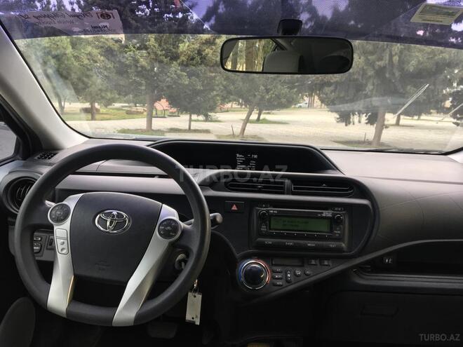 Toyota Prius 2012, 129,000 km - 1.5 л - Bakı