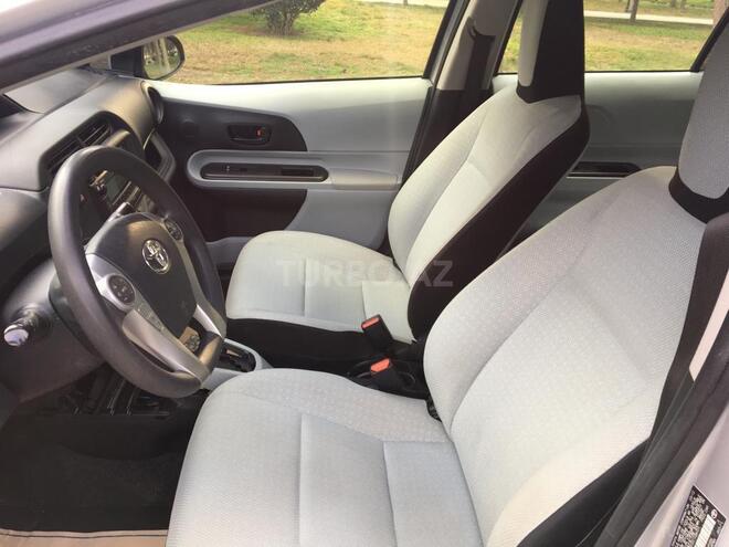 Toyota Prius 2012, 129,000 km - 1.5 л - Bakı