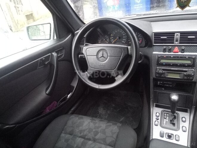 Mercedes C 200 1998, 142,000 km - 0.2 l - Gəncə