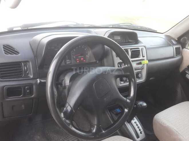 Mitsubishi Pajero io 2000, 236,000 km - 2.0 l - Sumqayıt