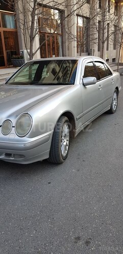 Mercedes E 240 2001, 2,000,451 km - 0.2 l - Bakı