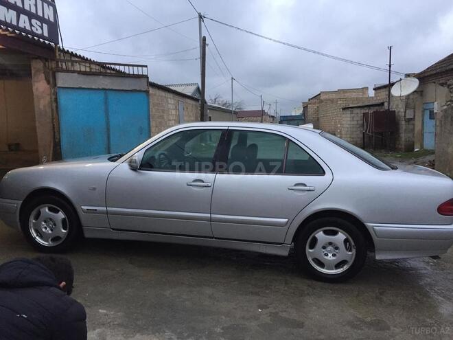 Mercedes E 240 1998, 360,000 km - 2.6 l - Siyəzən