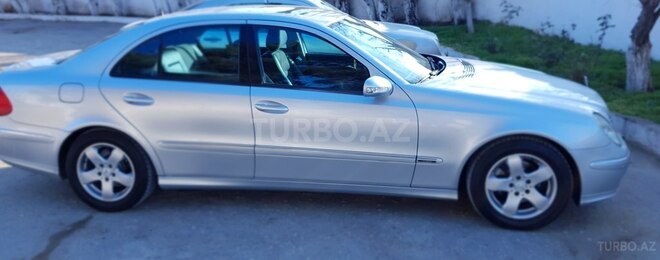 Mercedes E 200 2006, 232,000 km - 2.2 l - Bakı