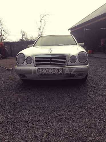 Mercedes E 280 1999, 327,234 km - 15.0 л - Balakən