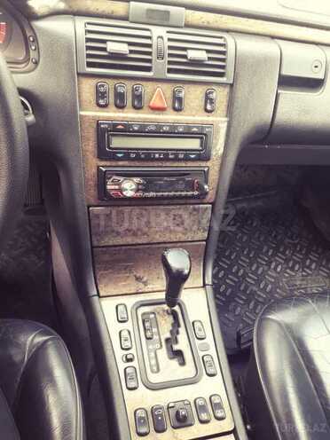 Mercedes E 280 1999, 327,234 km - 15.0 л - Balakən