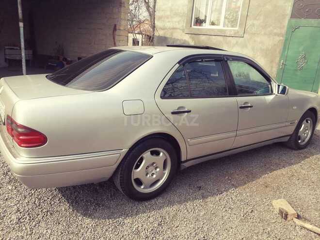 Mercedes E 280 1999, 327,234 km - 15.0 л - Balakən