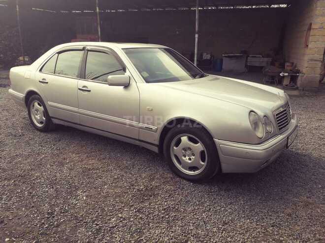 Mercedes E 280 1999, 327,234 km - 15.0 л - Balakən