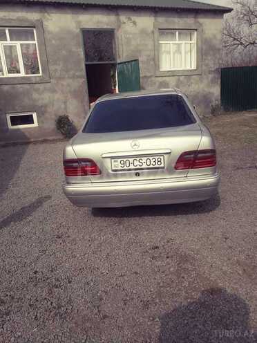 Mercedes E 280 1999, 327,234 km - 15.0 л - Balakən