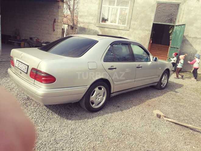 Mercedes E 280 1999, 327,234 km - 15.0 л - Balakən