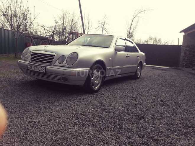 Mercedes E 280 1999, 327,234 km - 15.0 л - Balakən