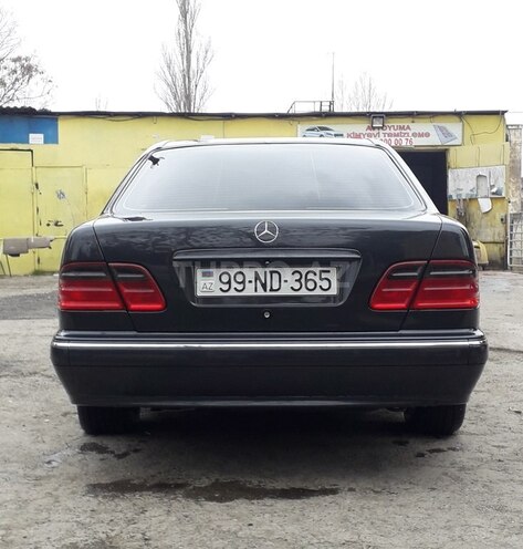 Mercedes E 200 2000, 230,000 km - 2.0 l - Bakı