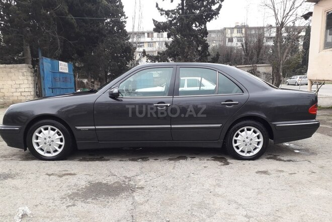Mercedes E 200 2000, 230,000 km - 2.0 l - Bakı