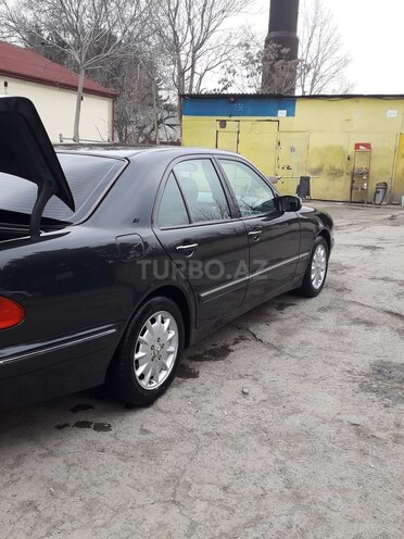 Mercedes E 200 2000, 230,000 km - 2.0 l - Bakı
