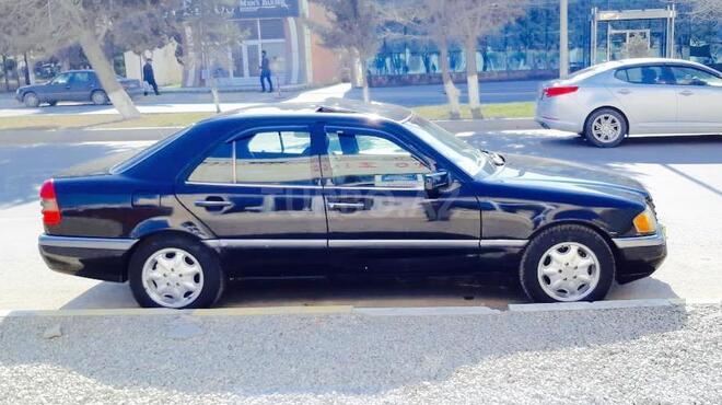 Mercedes C 220 1996, 450,000 km - 2.2 l - Sumqayıt