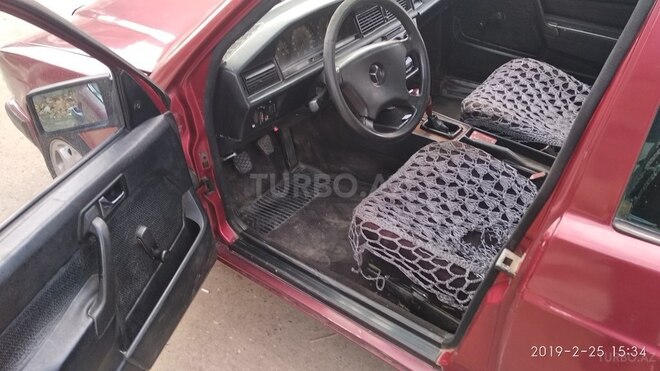 Mercedes 190 1991, 320,000 km - 1.8 l - Tovuz