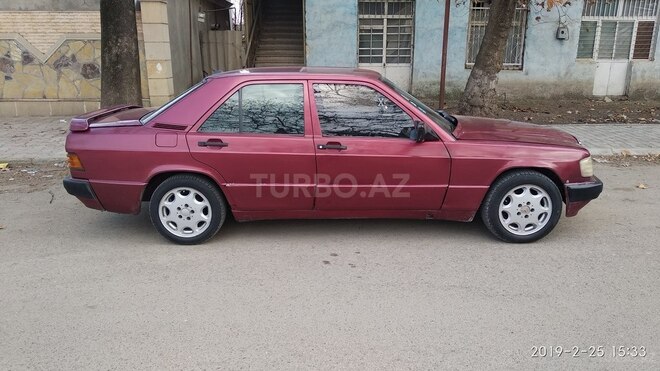 Mercedes 190 1991, 320,000 km - 1.8 l - Tovuz