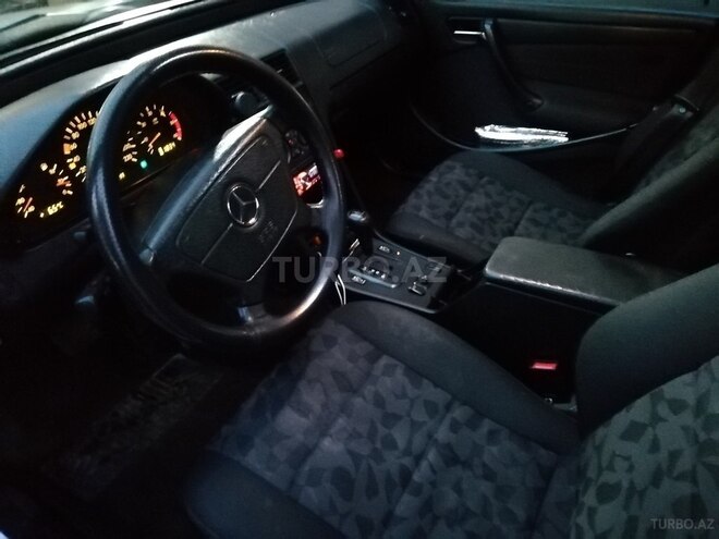 Mercedes C 220 1999, 304,500 km - 2.2 l - Bakı