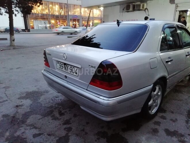 Mercedes C 220 1999, 304,500 km - 2.2 l - Bakı