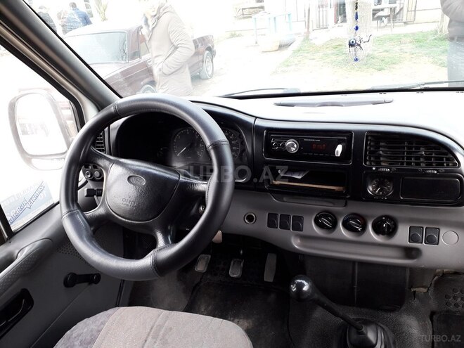 Ford Transit 1996, 76,000 km - 0.3 л - Salyan