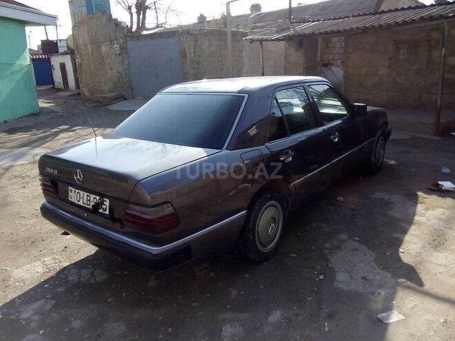 Mercedes  1992, 23,123 km - 2.0 л - Bakı