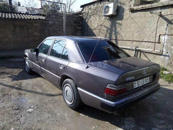 Mercedes  1992, 23,123 km - 2.0 л - Bakı