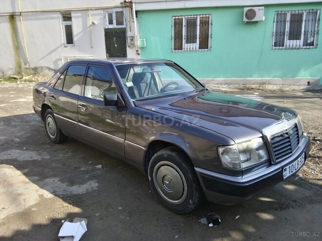 Mercedes  1992, 23,123 km - 2.0 л - Bakı